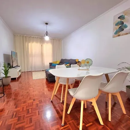 Apartmán Junto Ao Mar - T1 *