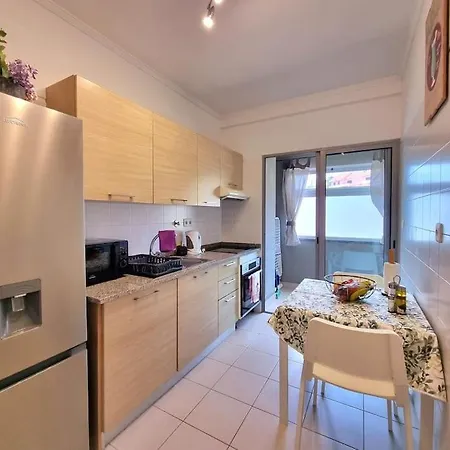 Apartmán Junto Ao Mar - T1 *
